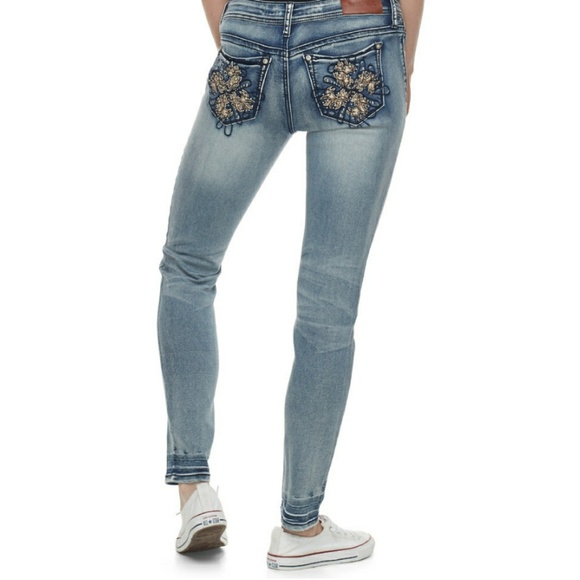 Hydraulic Lola UltraLuxe Light wash Skinny Jeans - Picture 2 of 2